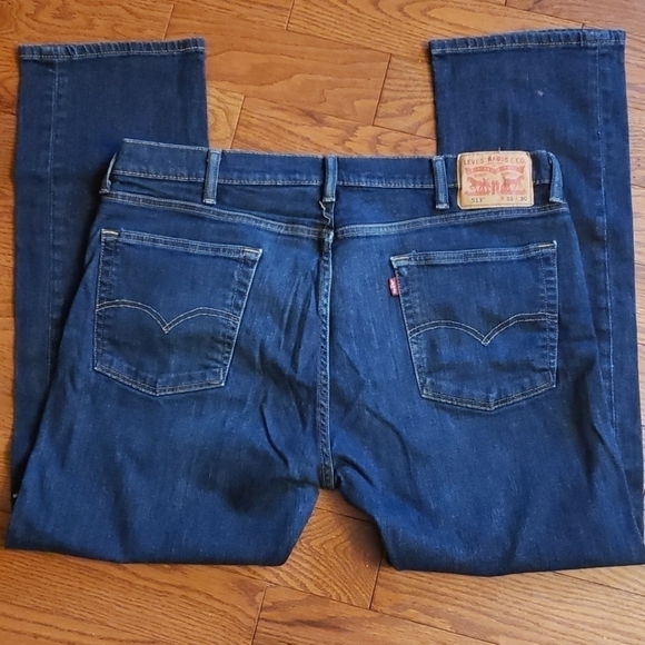 levi Strauss & Co. 513 Jean's W38 L30 - Picture 2 of 4